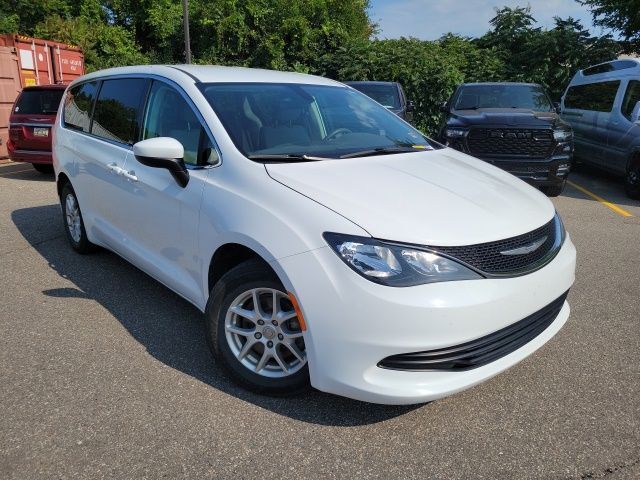 2017 CHRYSLER Pacifica