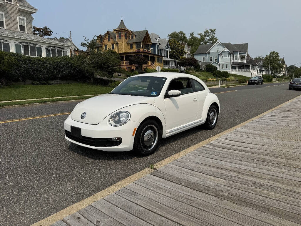 2012 VOLKSWAGEN Beetle