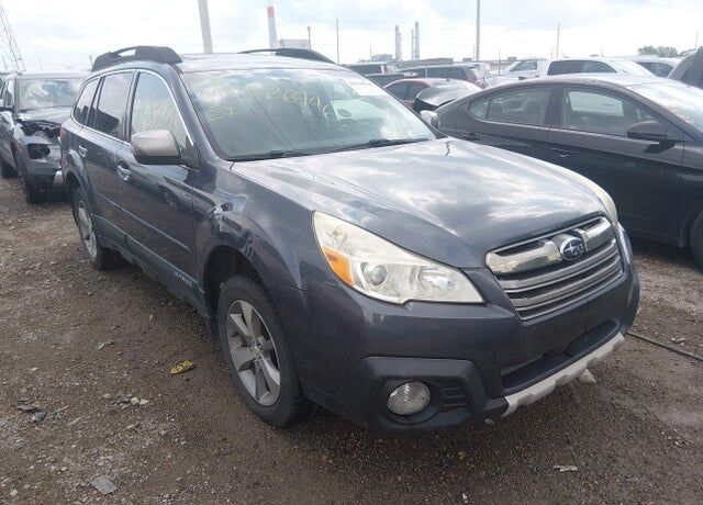 2014 SUBARU Outback