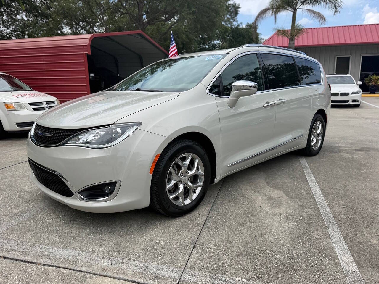 2019 CHRYSLER Pacifica