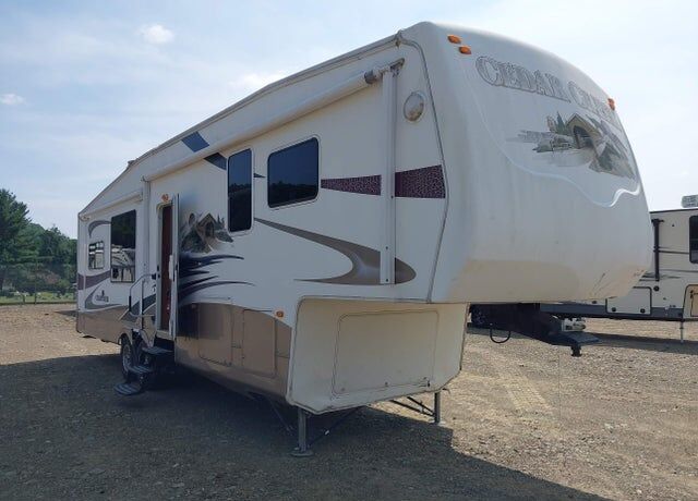 2008 FOREST RIVER Cedar Creek