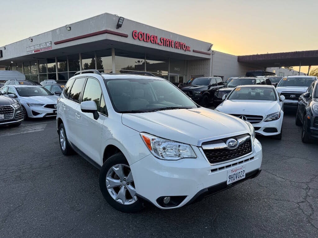 2016 SUBARU Forester