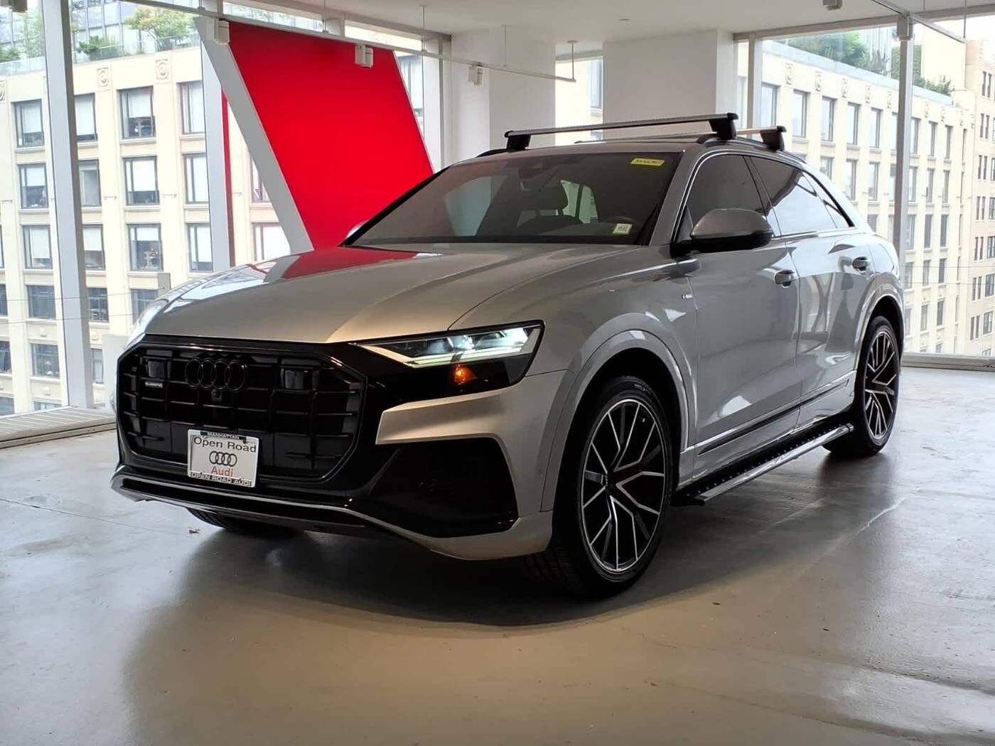 2022 AUDI Q8