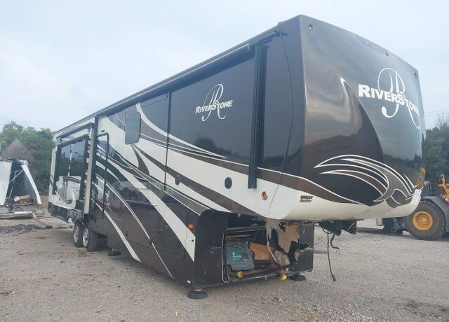 2019 FOREST RIVER Riverstone
