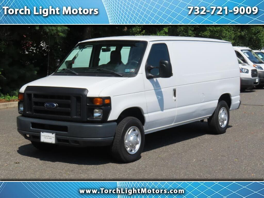 2013 FORD E-150