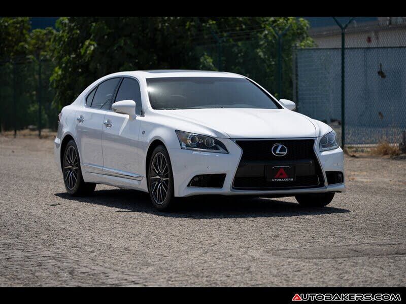 2013 LEXUS LS