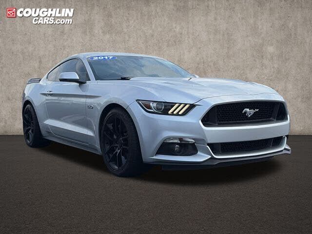 2017 FORD Mustang