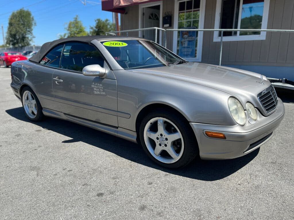2003 MERCEDES-BENZ CLK-Class