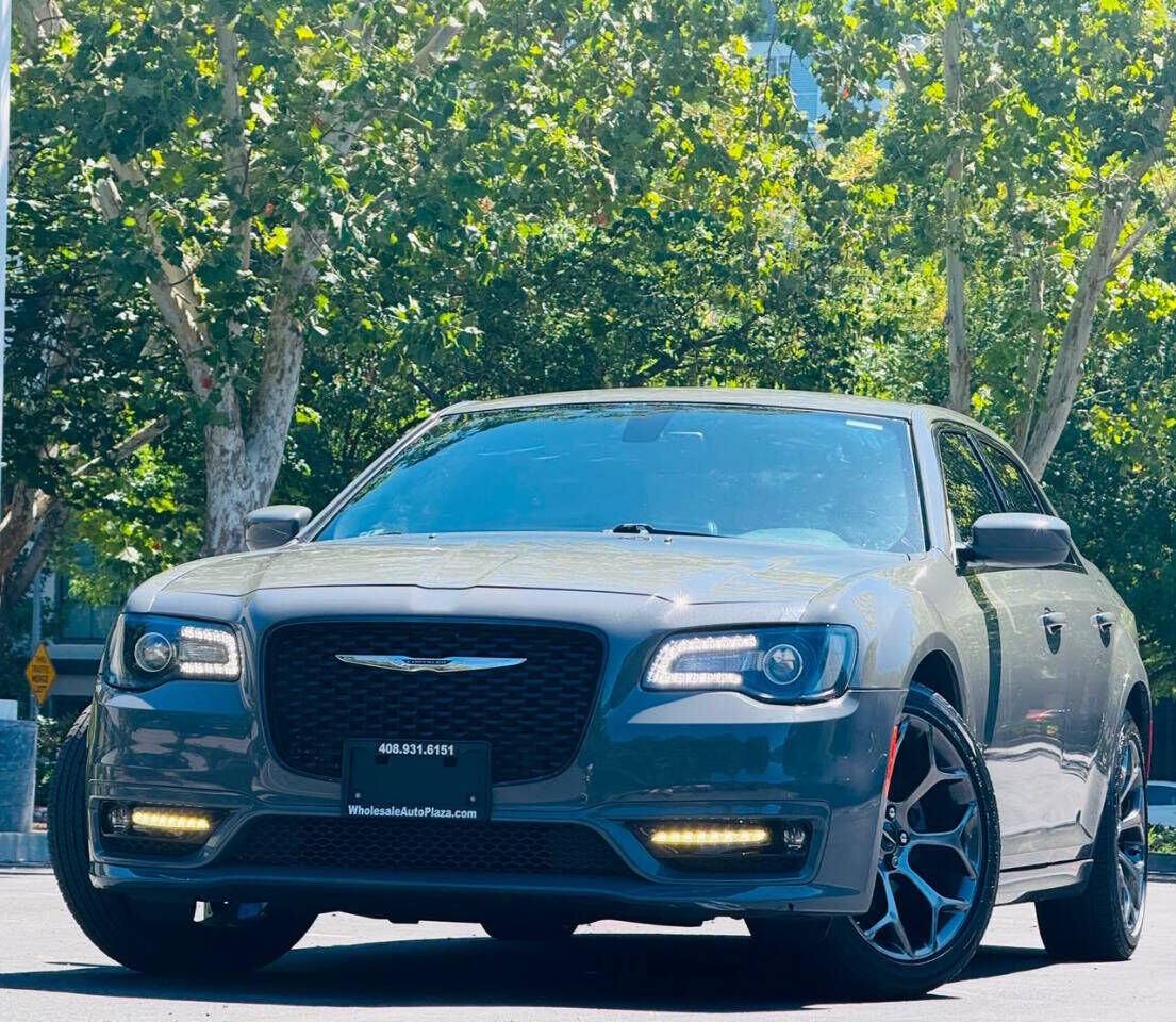 2018 CHRYSLER 300