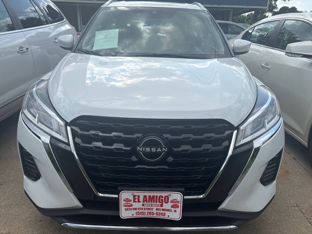 2023 NISSAN Kicks