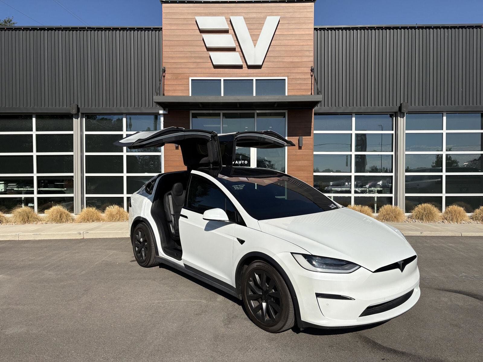 2022 TESLA Model X