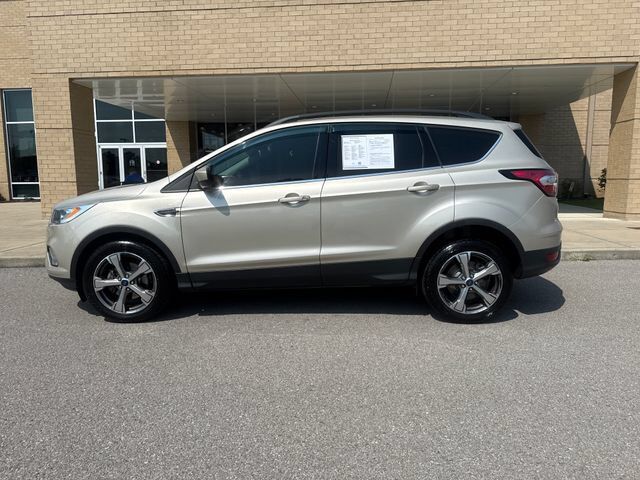 2017 FORD Escape