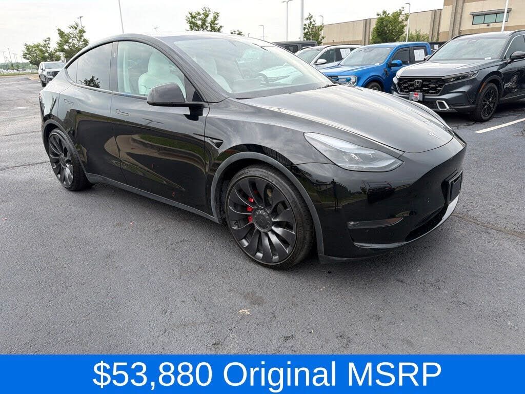 2023 TESLA Model Y