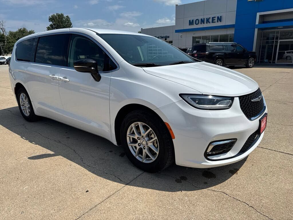 2024 CHRYSLER Pacifica