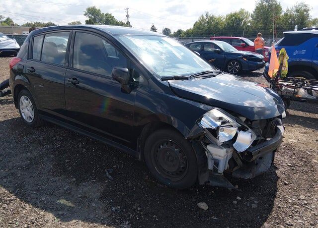 2012 NISSAN Versa