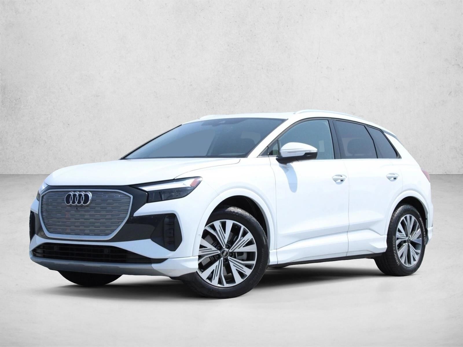 2023 AUDI Q4