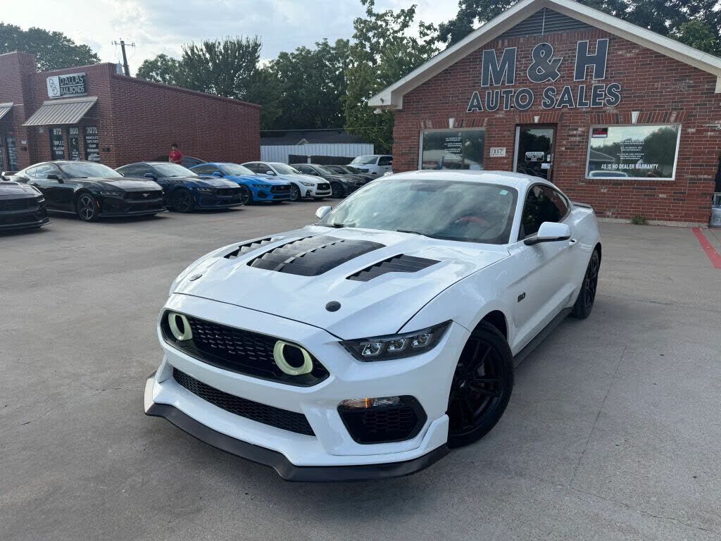 2017 FORD Mustang