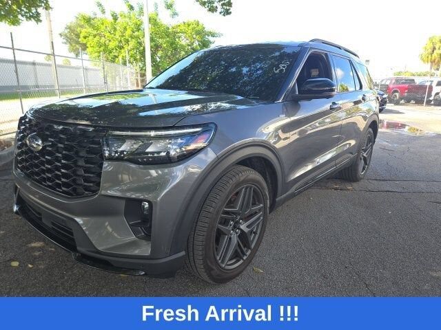 2025 FORD Explorer