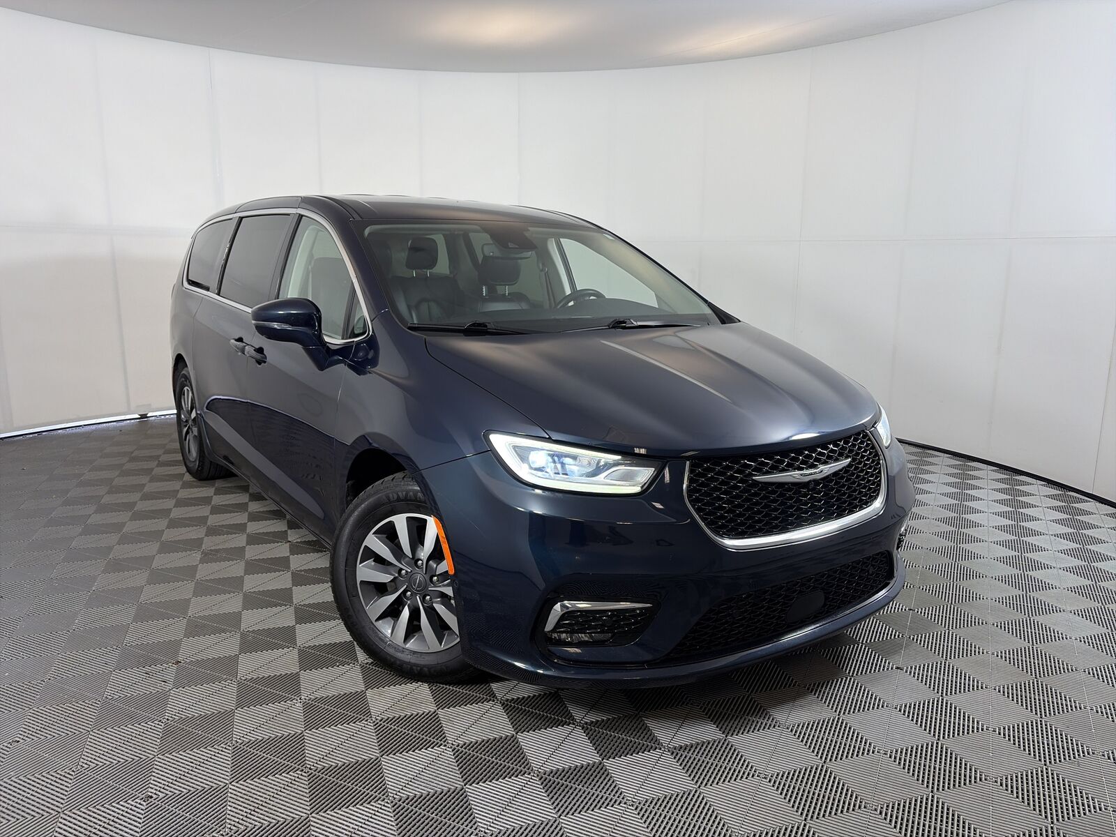 2022 CHRYSLER Pacifica