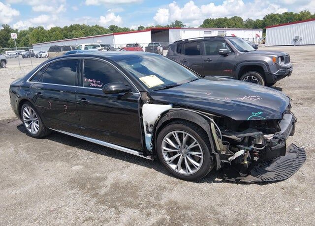 2012 AUDI A8