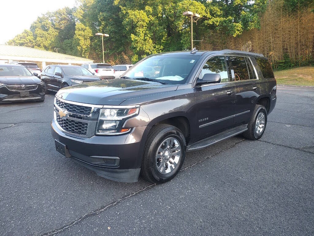 2018 CHEVROLET Suburban