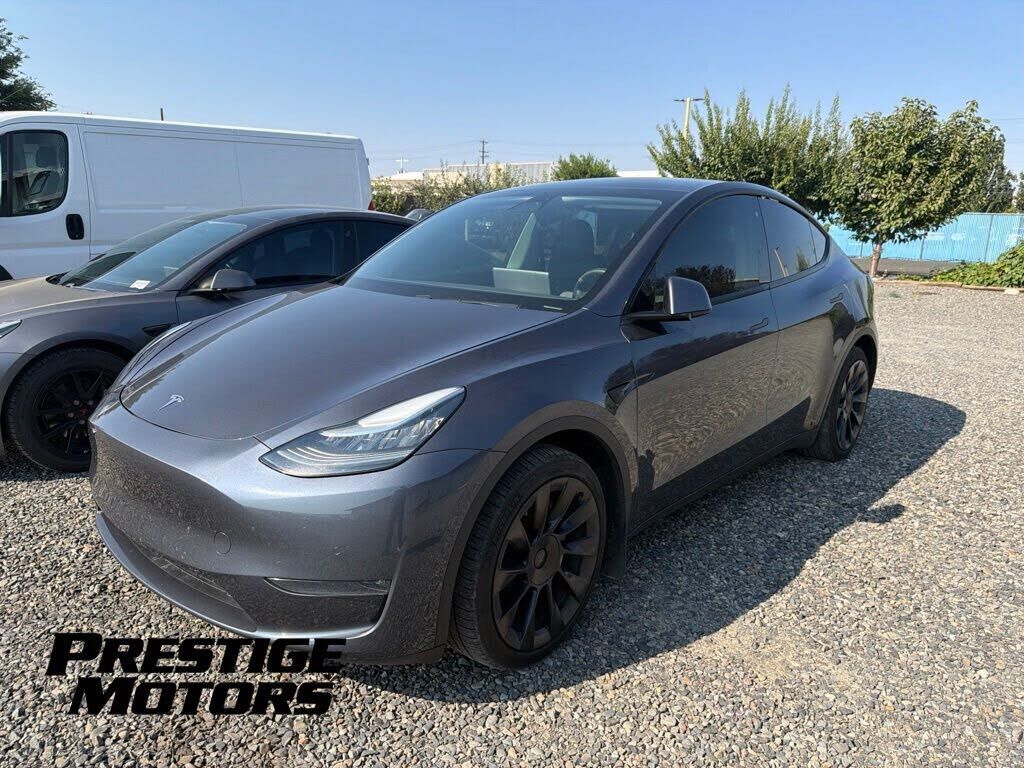 2020 TESLA Model Y