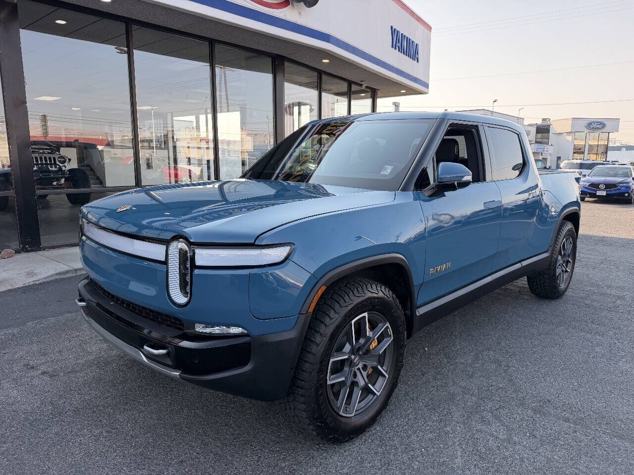 2022 RIVIAN R1T