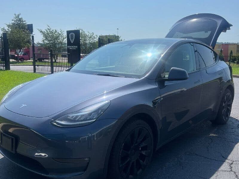 2022 TESLA Model Y