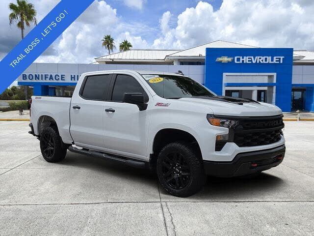 2024 CHEVROLET Silverado