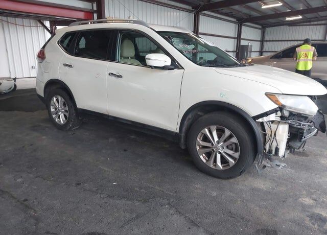 2015 NISSAN Rogue