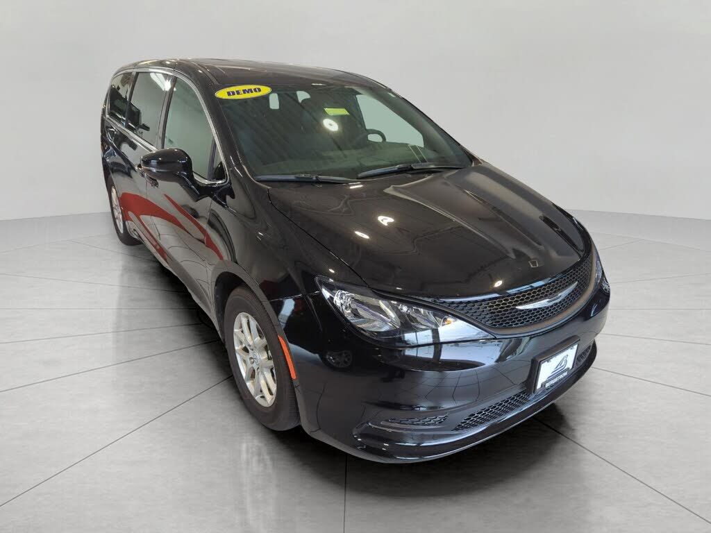 2026 CHRYSLER Voyager