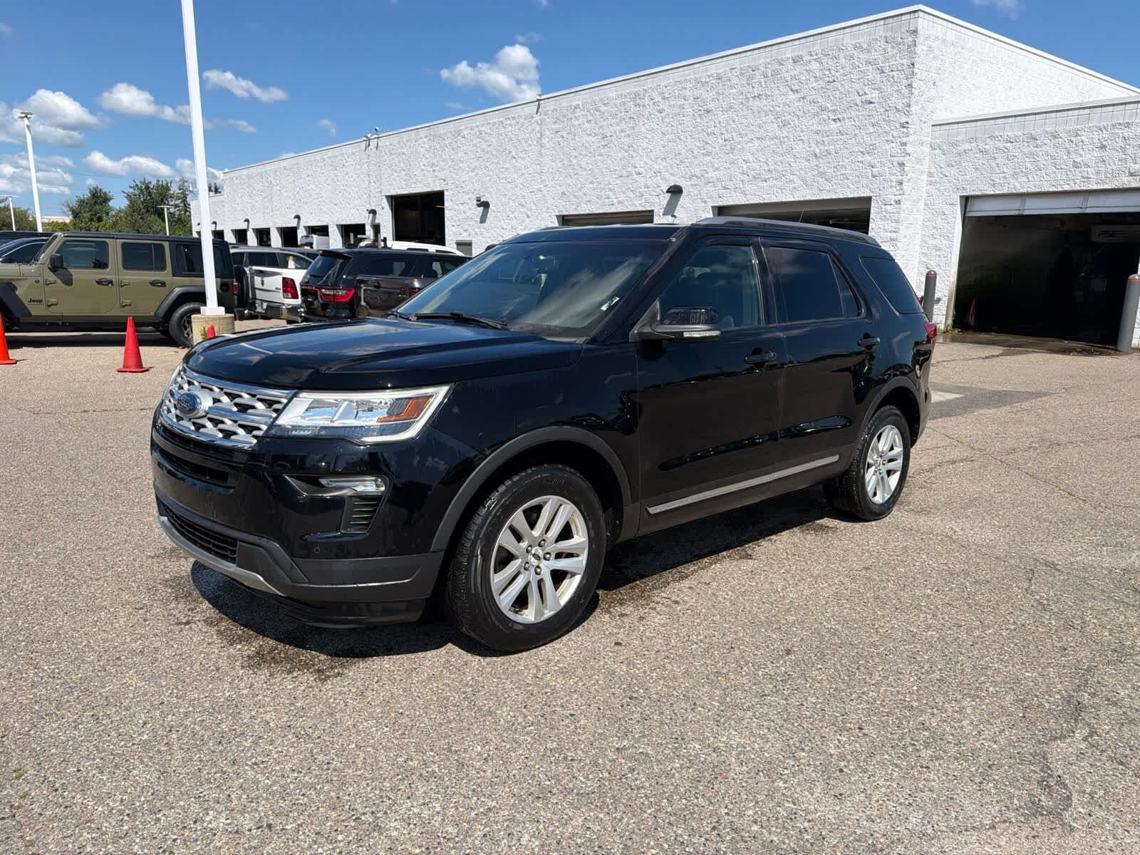 2018 FORD Explorer