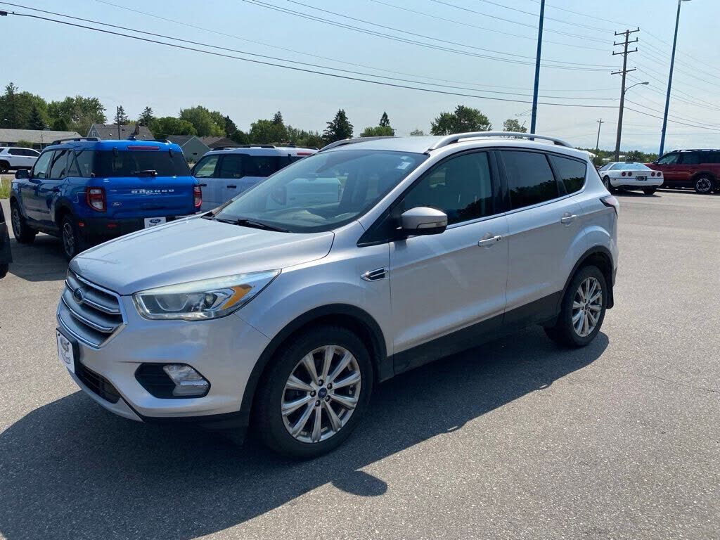 2017 FORD Escape