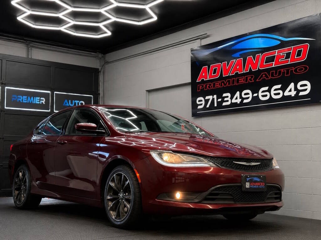 2016 CHRYSLER 200