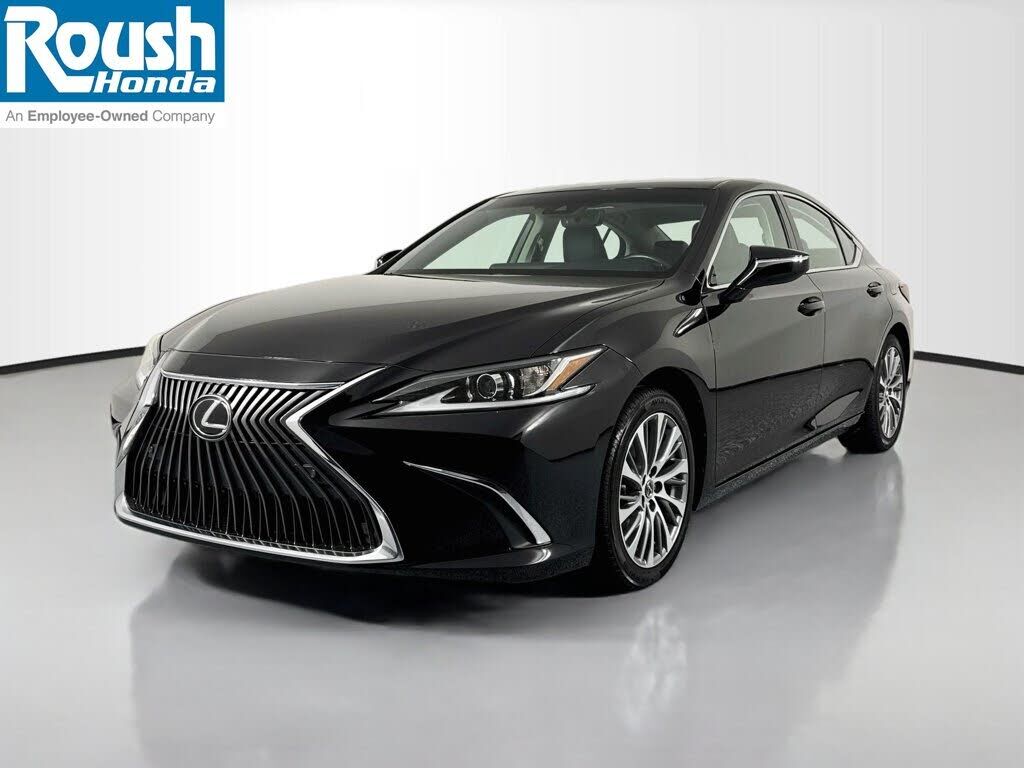 2020 LEXUS ES