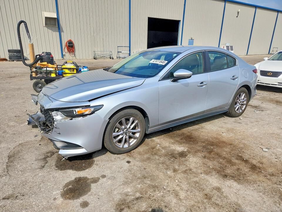 2021 MAZDA Mazda3