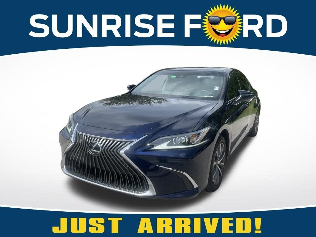 2021 LEXUS ES