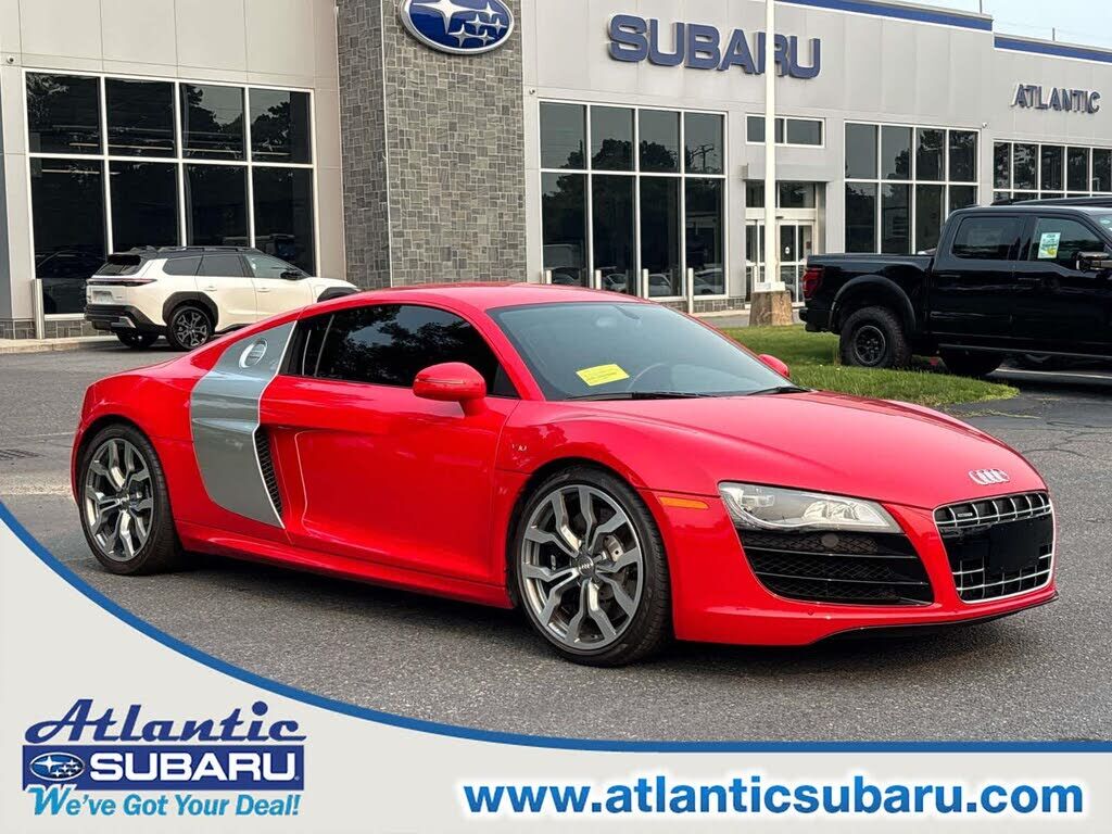 2012 AUDI R8
