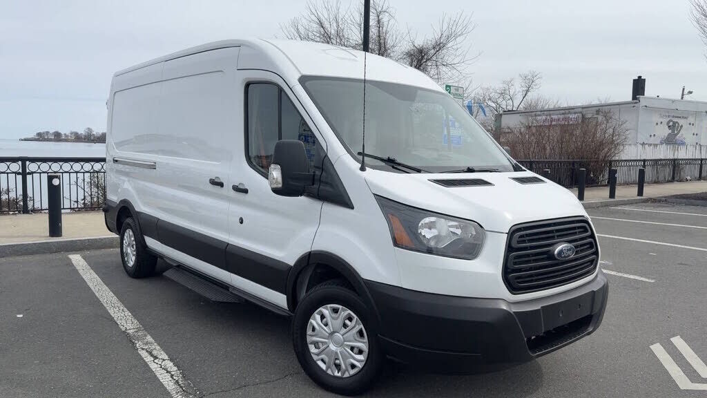 2018 FORD Transit