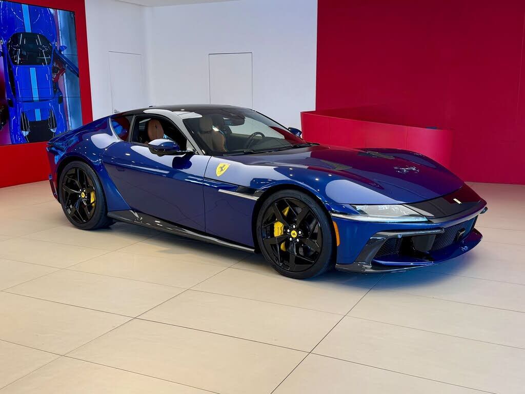 2025 FERRARI 12Cilindri
