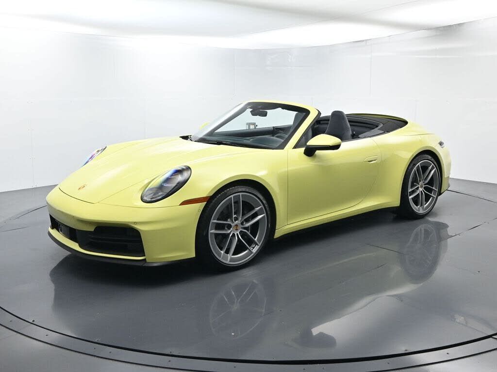 2025 PORSCHE 911