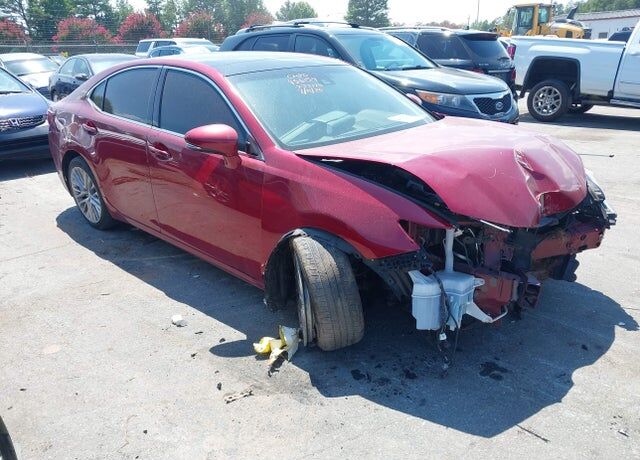 2016 LEXUS ES