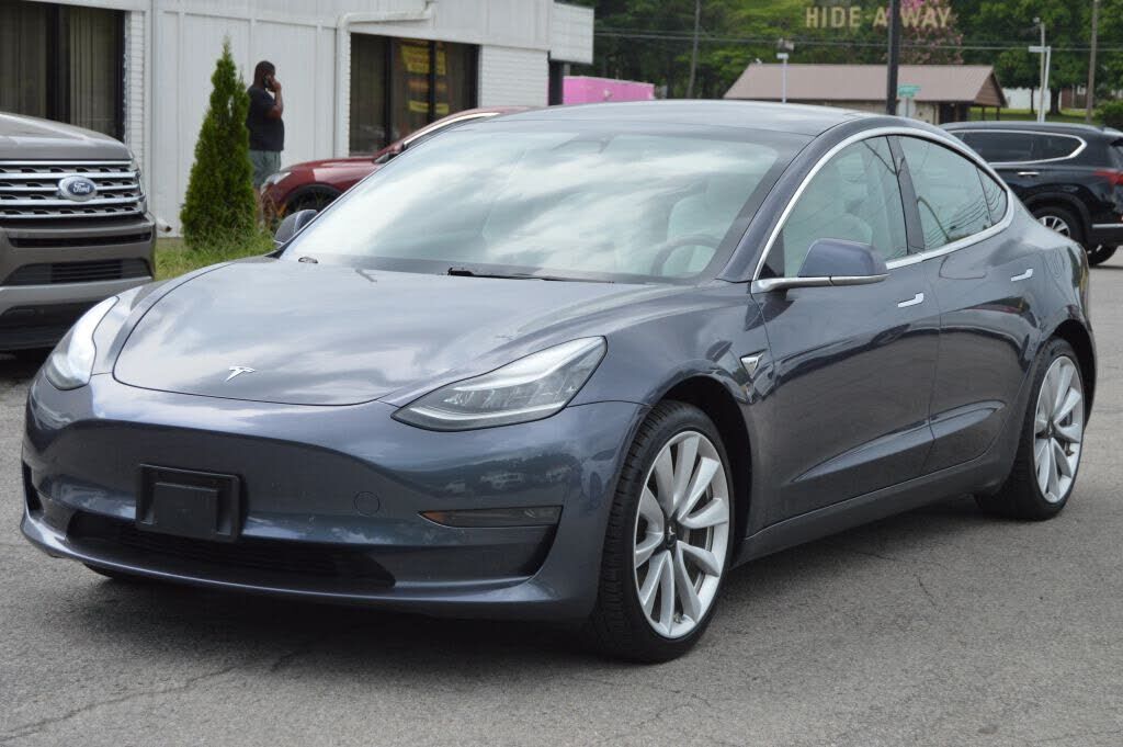 2019 TESLA Model 3