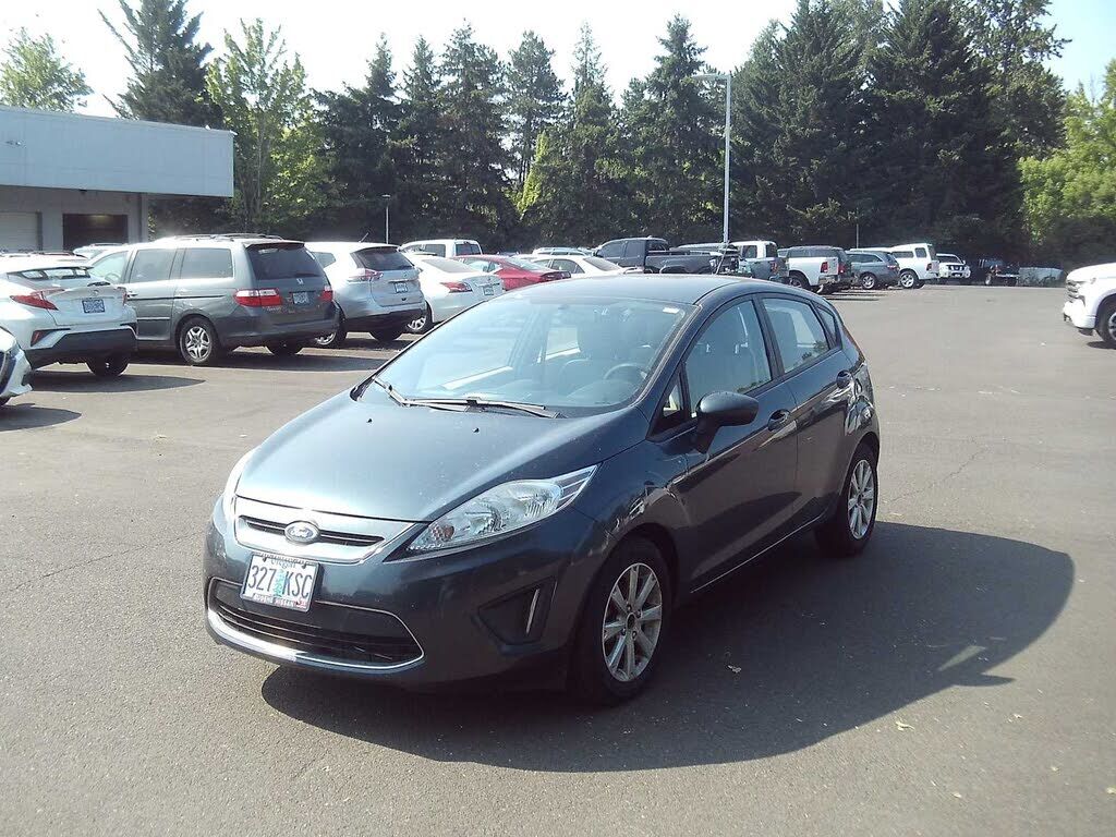 2011 FORD Fiesta