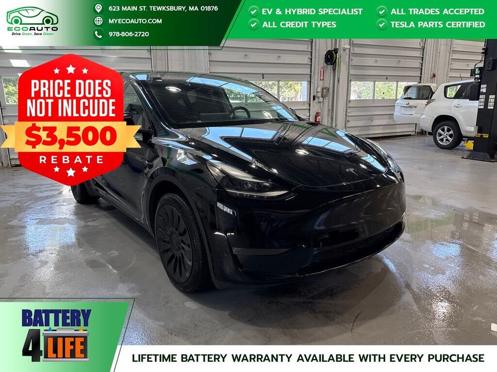 2024 TESLA Model Y