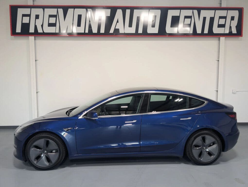 2019 TESLA Model 3
