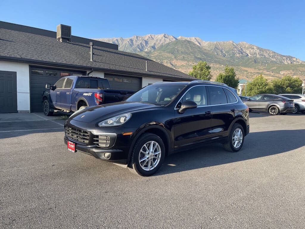 2016 PORSCHE Cayenne