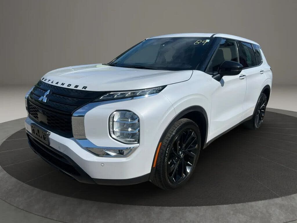 2022 MITSUBISHI Outlander