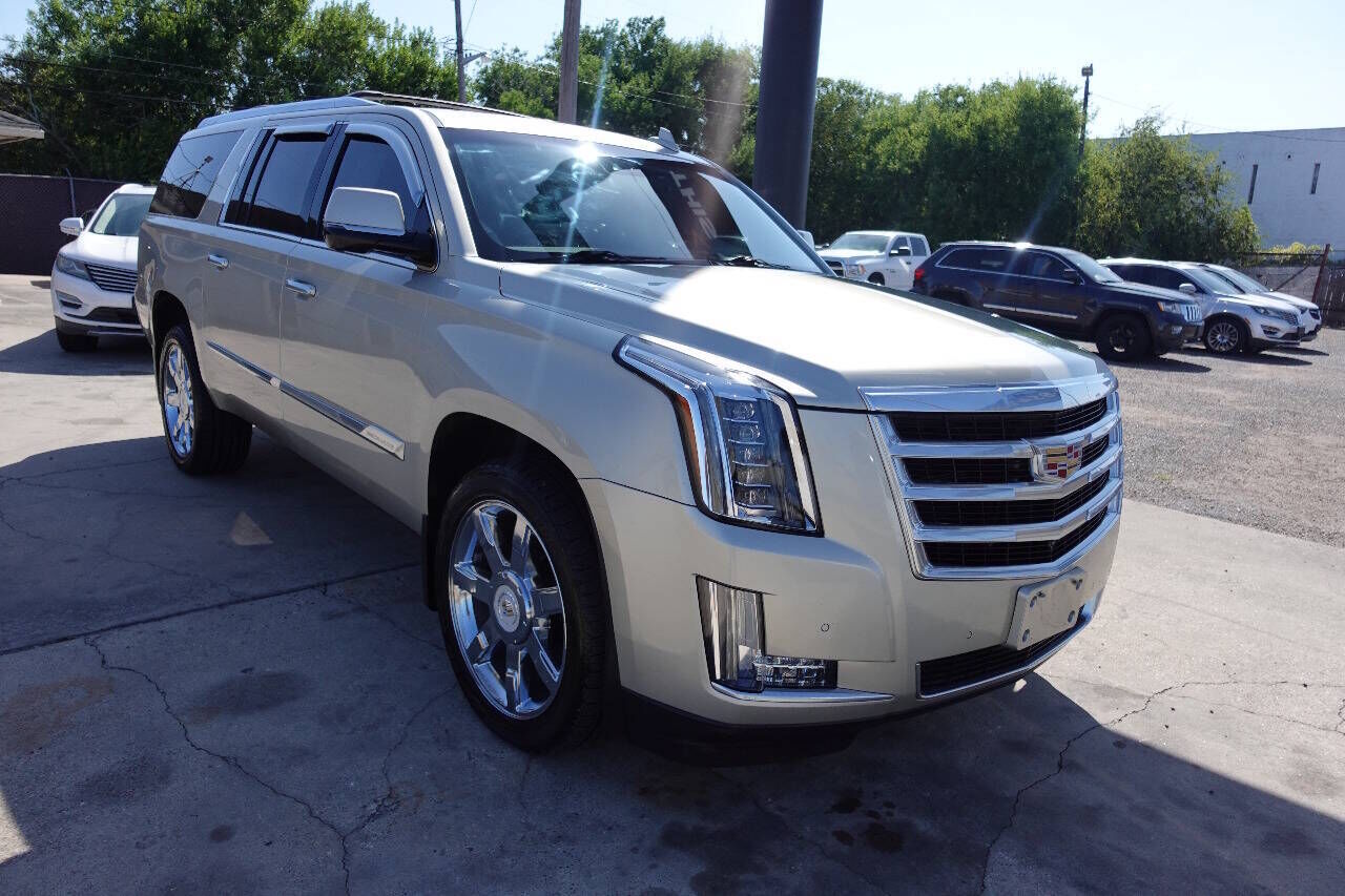 2016 CADILLAC Escalade