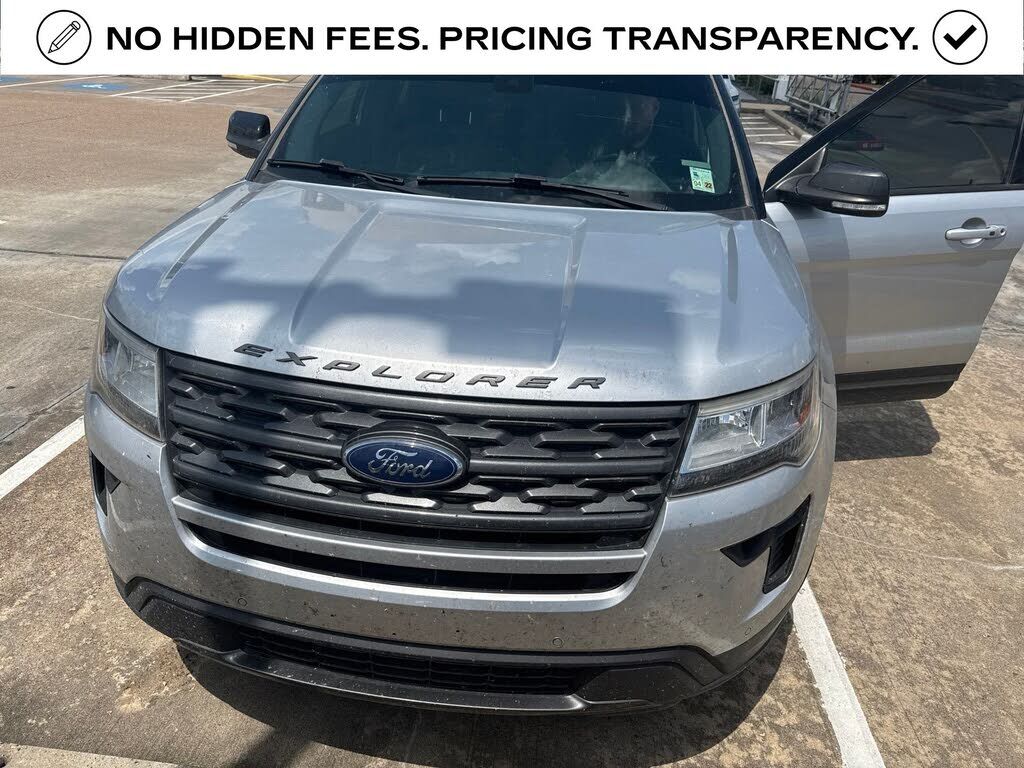 2019 FORD Explorer